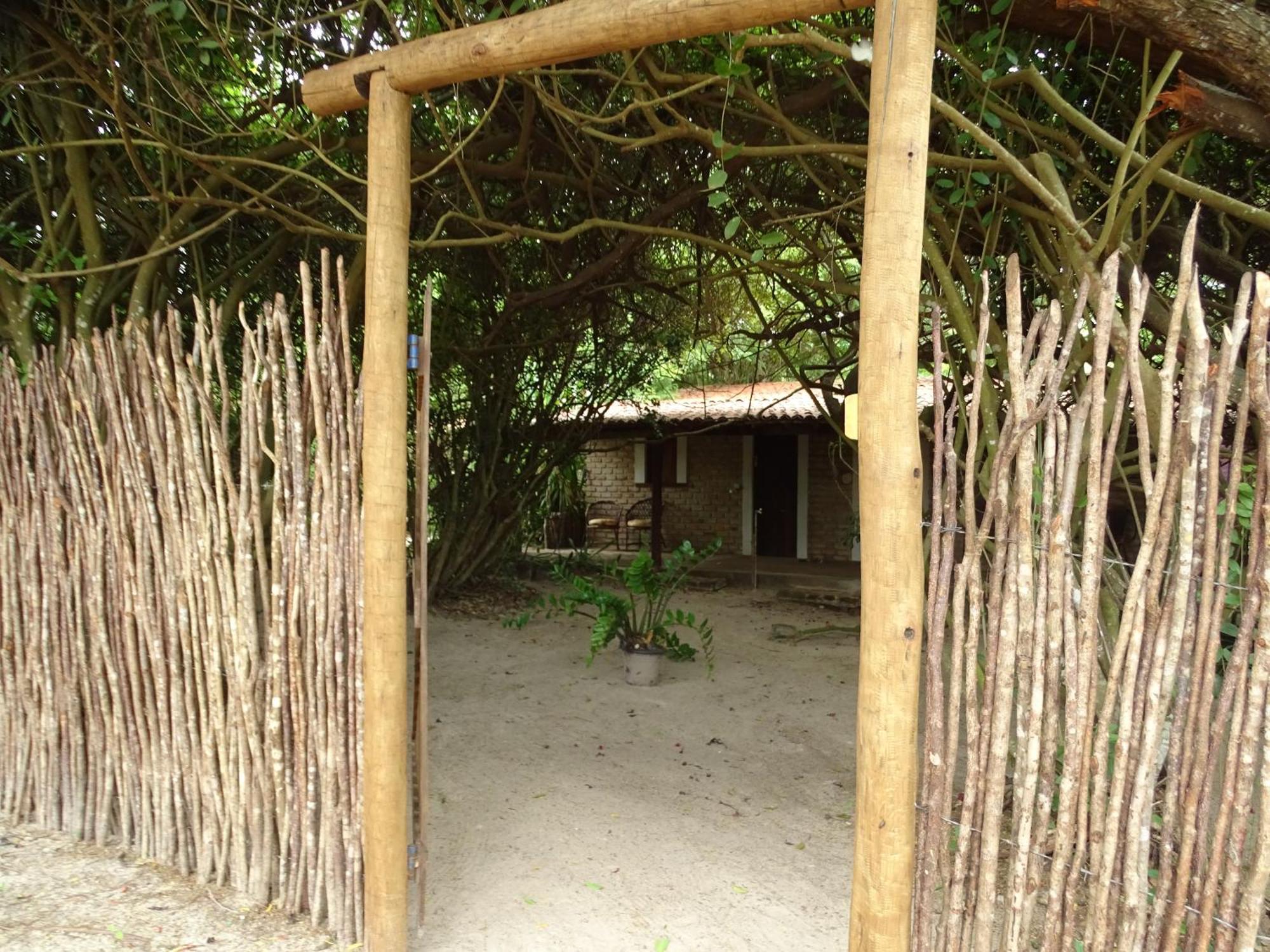 Отель Jungle House Сан-Мигел-ду-Гостозу Экстерьер фото